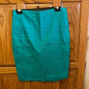 LOFT Skirt, Size 8, very pretty green.